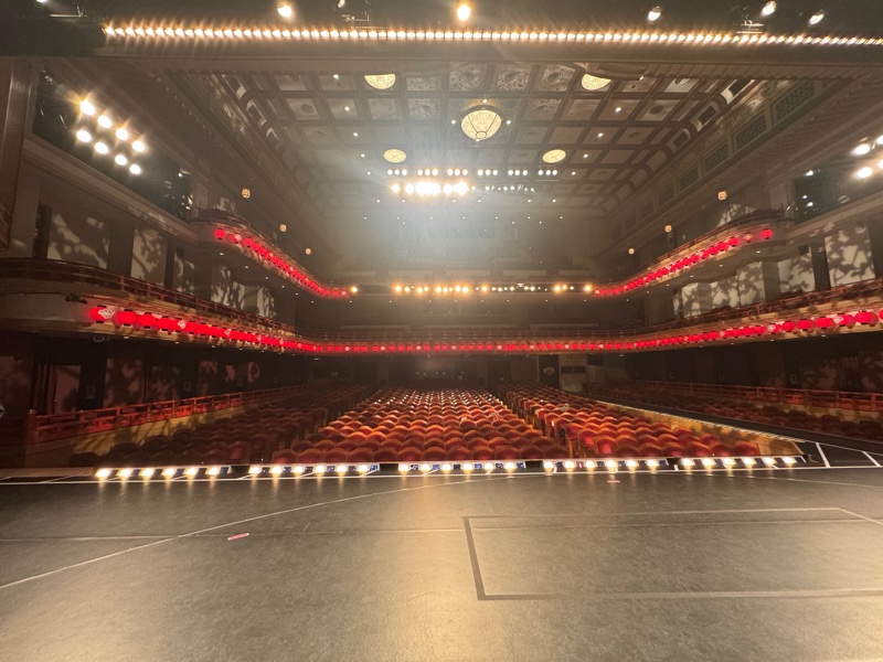 国宝の舞台にもなった南座の舞台