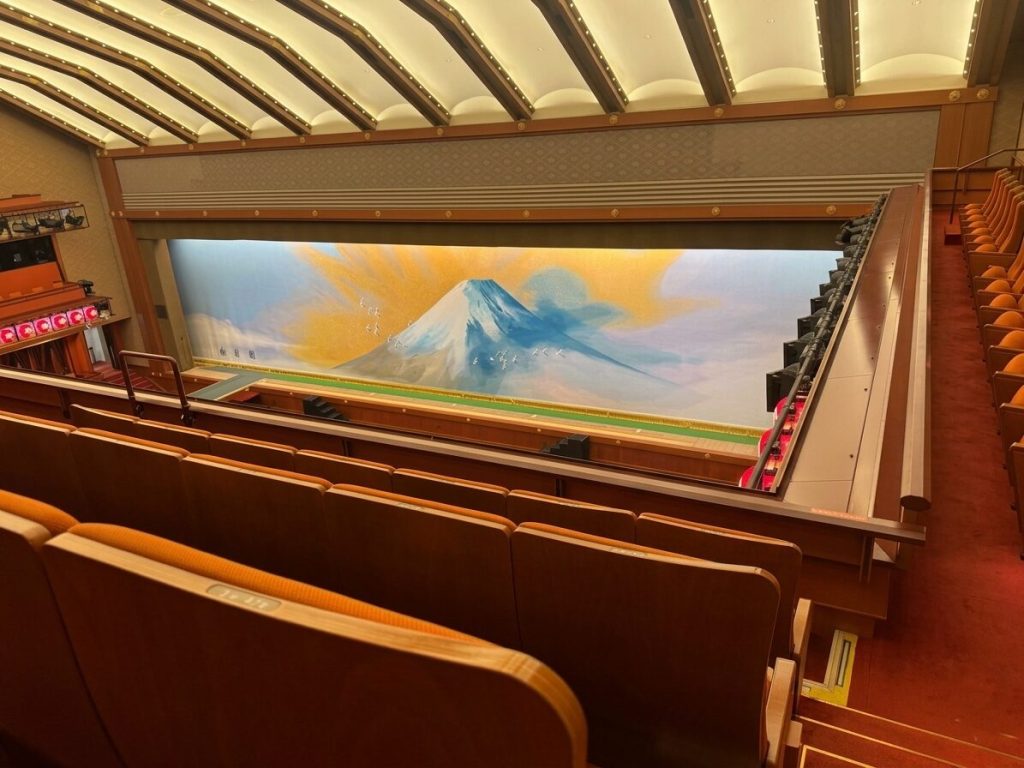 歌舞伎座3階上手席からの見え方